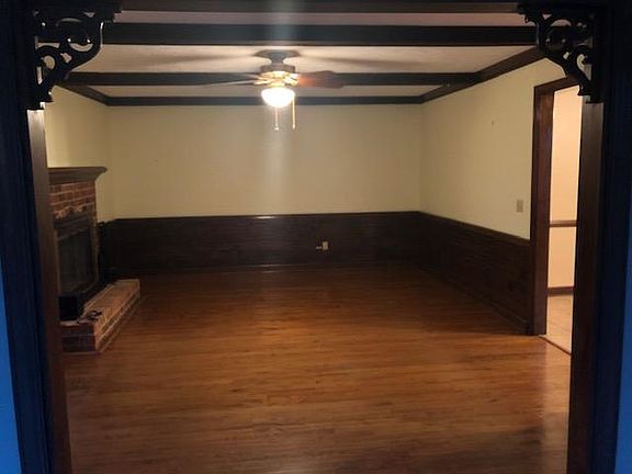 5th image of 105 Lawnes Cir