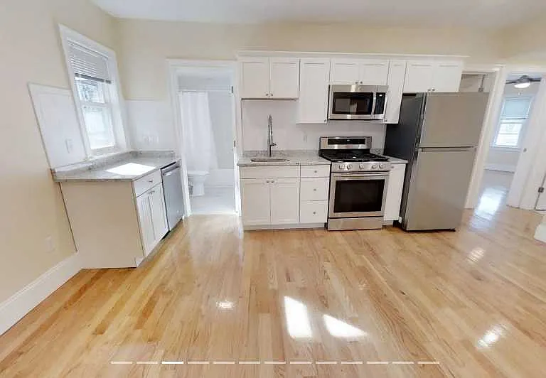 Cambridgepark Dr — Photo 3