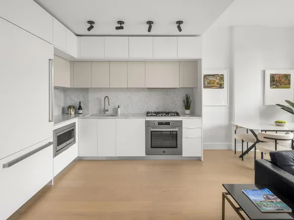 450 Grand Avenue 5C image 2 of 17