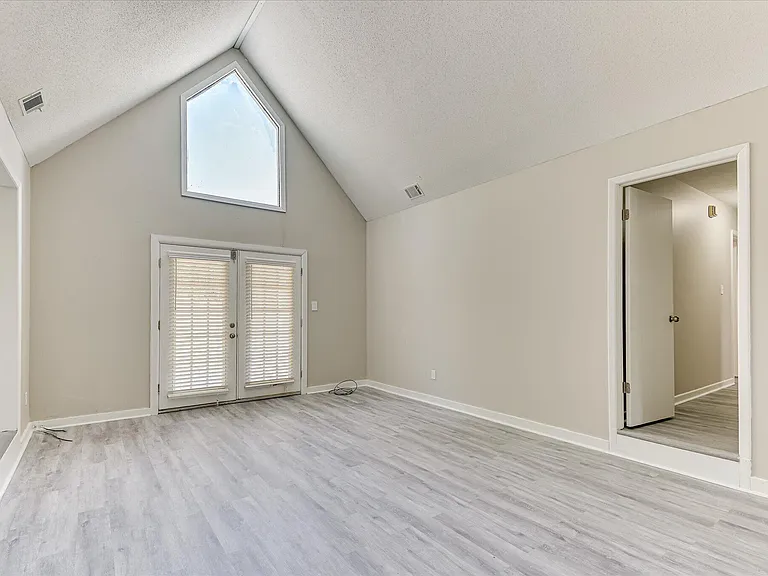 3006 Angela St #A — Photo 9