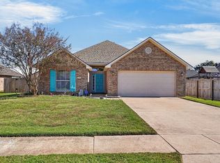 590 Whitefield Ln, Bossier City, LA 71112