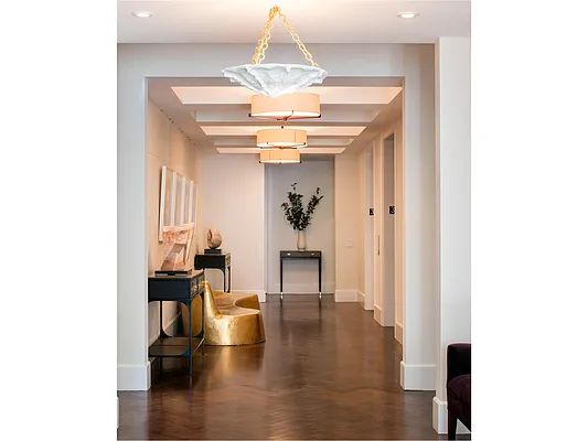 Sold by Douglas Elliman | media 21