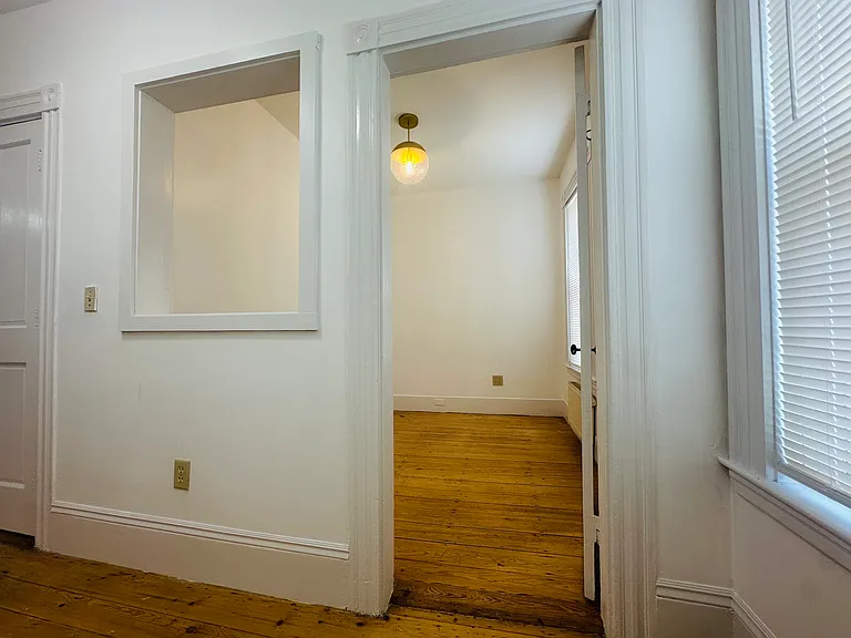 46 Hunting St #2 — Photo 5