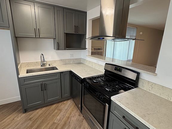 4th image of 1866 Rodney Dr APT 8