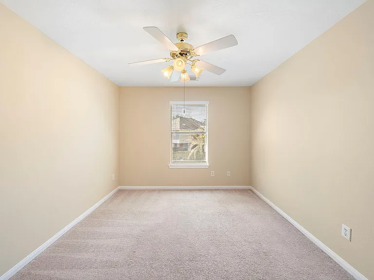 3318 Cotswald Trl — Photo 10