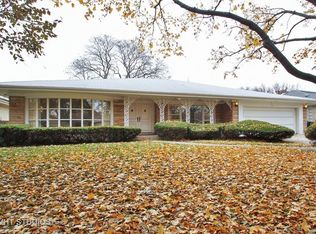 6518 N Nokomis Ave, Lincolnwood, IL