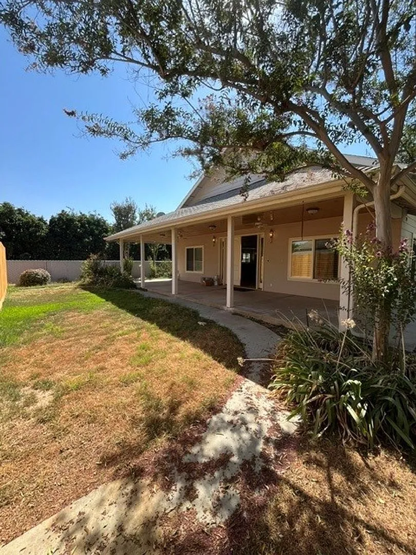 26199 Road 196 - B — Photo 1