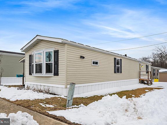 2nd image of 309 Delta Rd #166