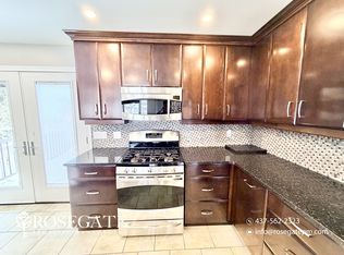 30 Sugar Maple St #0, Kitchener, ON N2N1X5