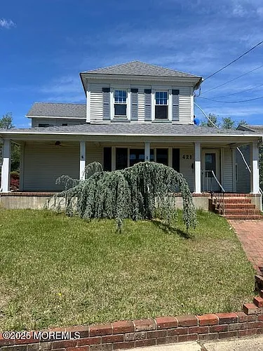 421 W Lincoln Ave Photo 1