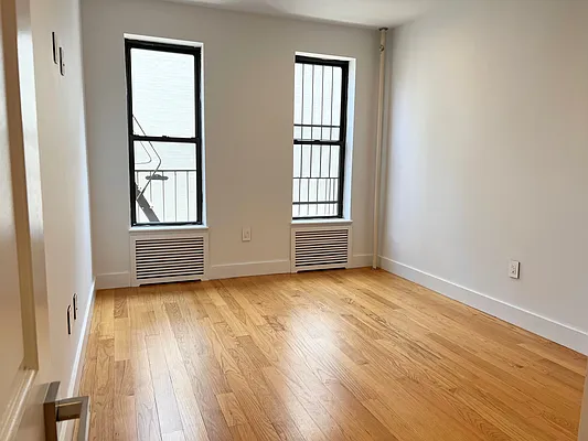 Rented by Compass | media 7