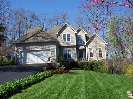 782 Minnie Way photo 1