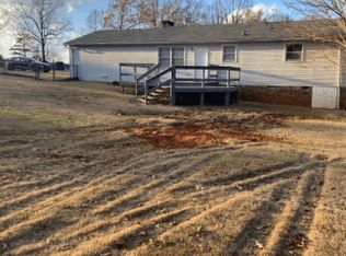 201 Mason Dr, Inman, SC 29349