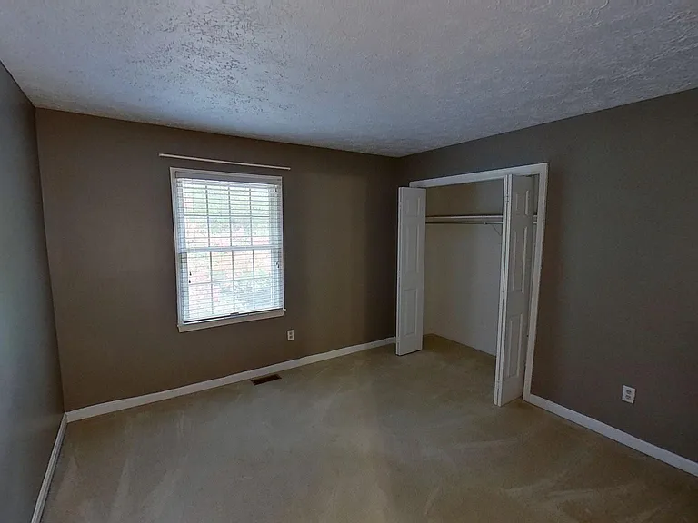 5911 Herring Ct — Photo 32