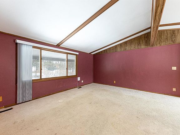 5th image of 2329 Hoppe Rd