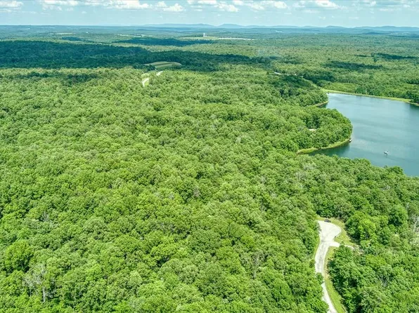 Hemlock Ln, Spencer, TN 38585