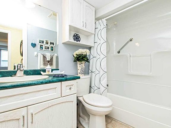 4th image of 1272 Ontario St #503