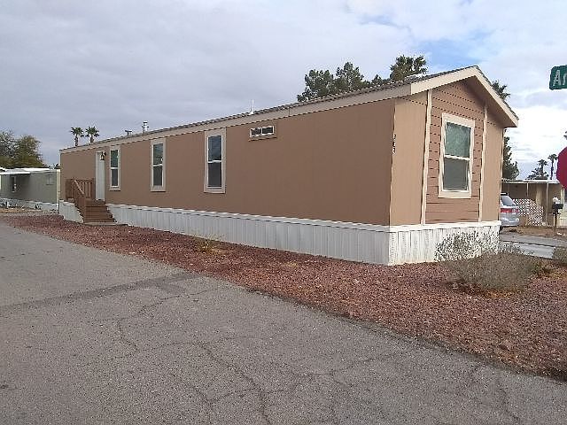 2nd image of 825 N Lamb Blvd #335
