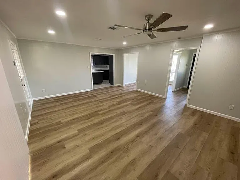 11002 Segrest Dr — Photo 11