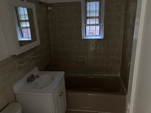 5th image of 111-35 75th Ave #12