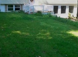 201 Old Colchester Rd, Salem, CT 06420