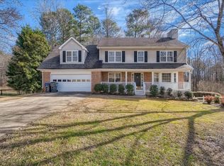 880 Springtime Dr, Lawrenceville, GA 30043