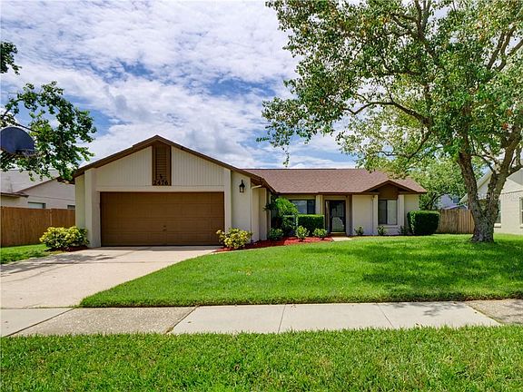 2nd image of 2476 Whispering Maple Dr