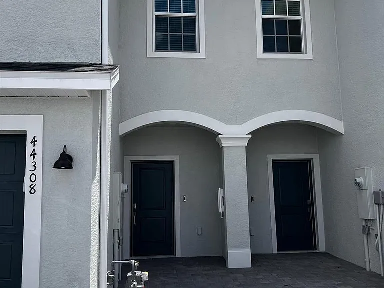 44308 Caraton Ter — Photo 2