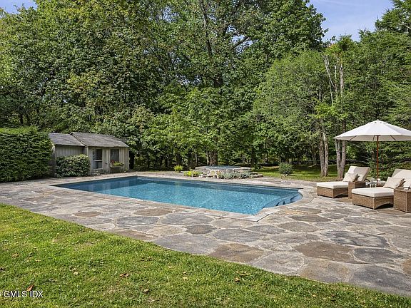 2nd image of 43 Sterling Rd