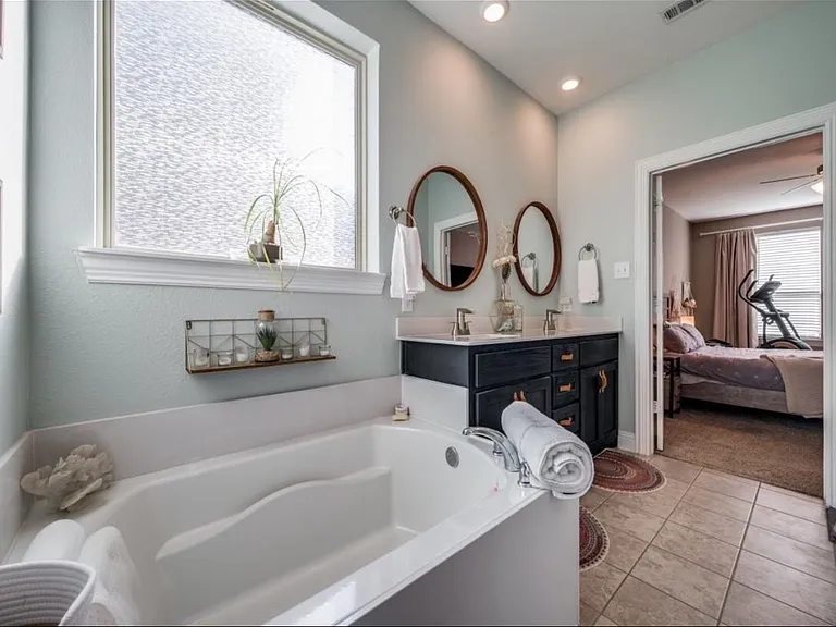 1448 Green Valley Way — Photo 6