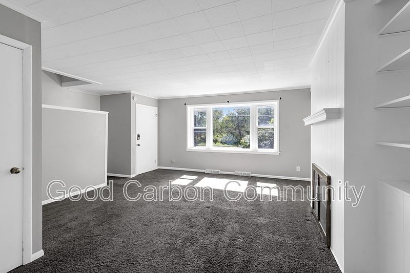 1st image of 4470 Seneca St