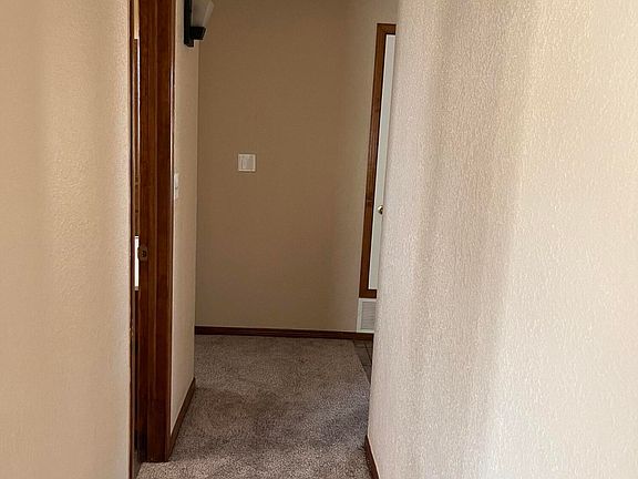 5th image of 6928 Canyon Run Dr