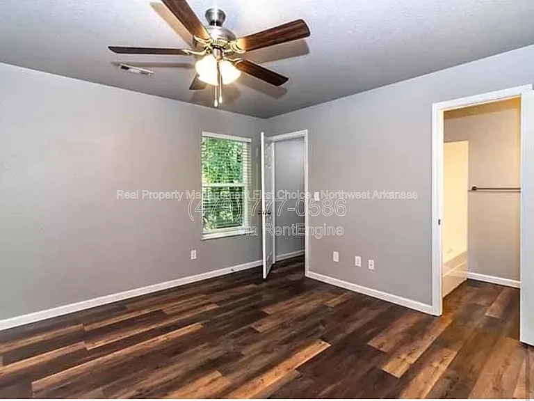 581 W Moan Pl — Photo 9