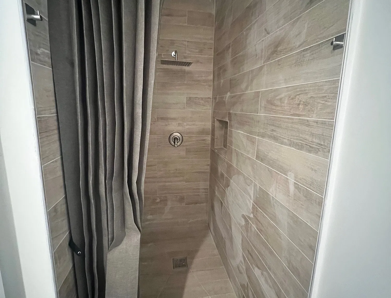 2 bed, 900 sqft, $3,250 — Photo 4
