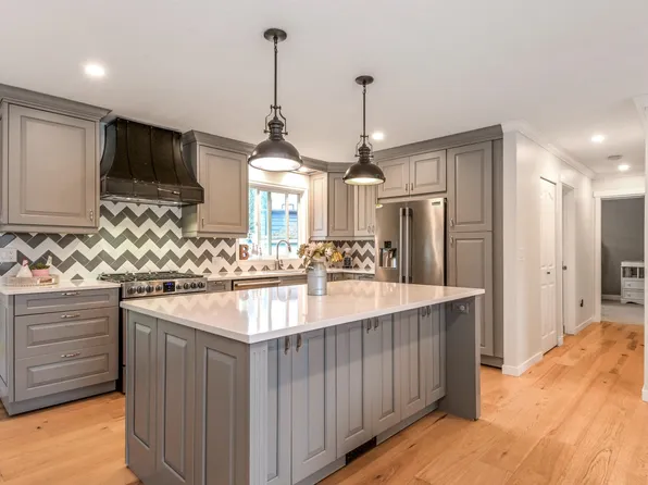 27192 34th Ave, Langley, BC V4W 3H4