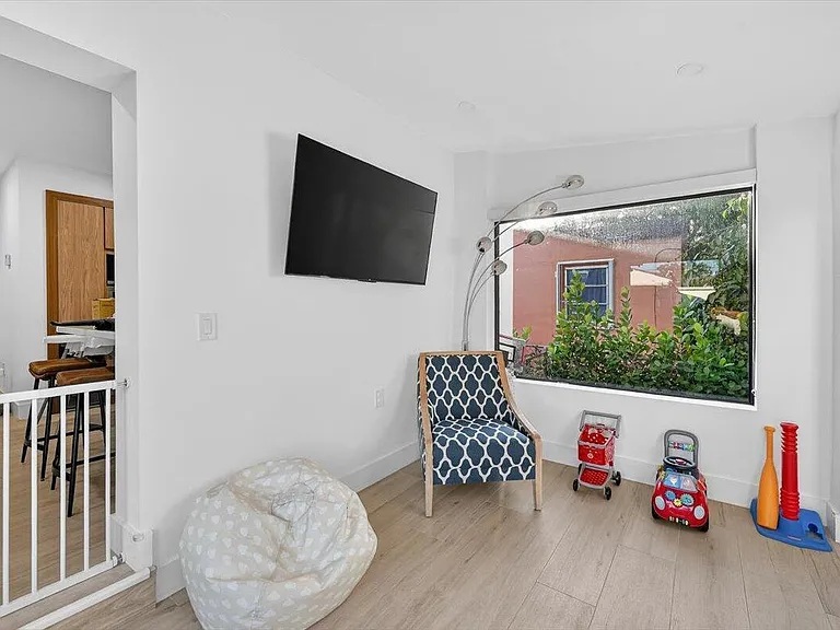 2601 SW 26th Ln — Photo 25