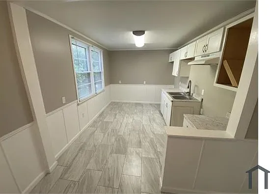 3540 Farwood Dr — Photo 4