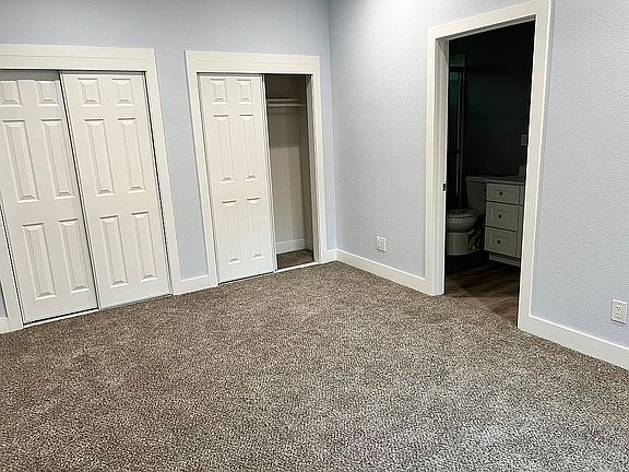 Master with 2 closets