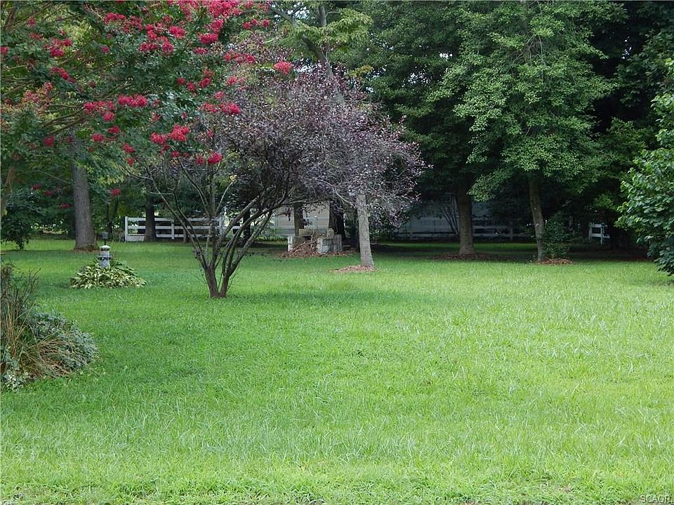 2nd image of 32348 Bennett Dr