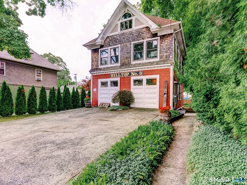 1st image of 207 Summit Street