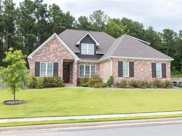 2240 Graymoor Ln, Waverly, AL 36879