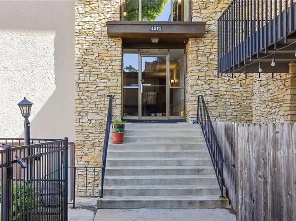 4511 Headwood Dr APT 5, Kansas City, MO 64111