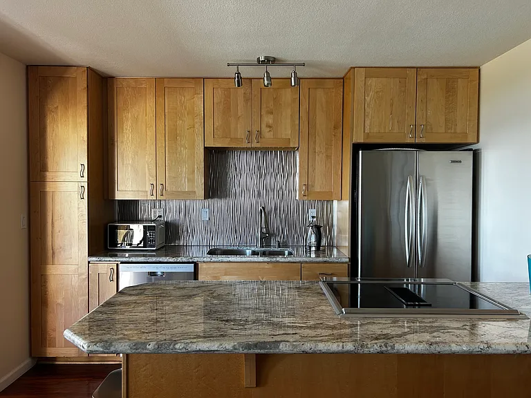 825 Balboa Ave #104 — Photo 14