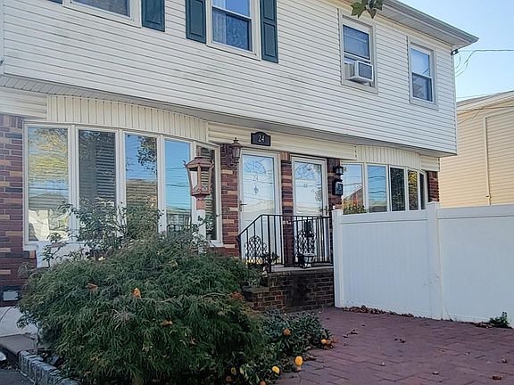 2nd image of 24 Roberts Dr