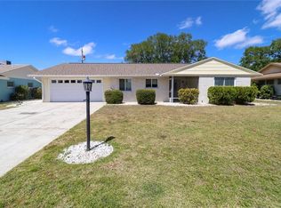 637 Oakmont Ave, Sun City Center, FL 33573