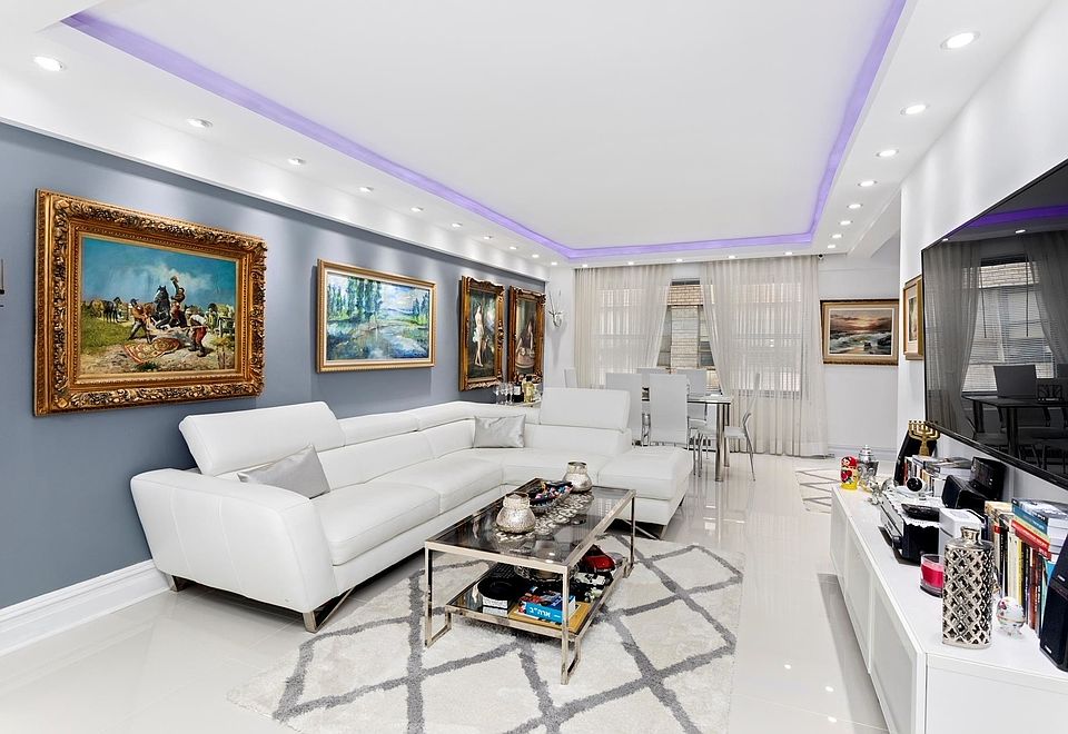 1st image of 150 E 56th St APT 2G