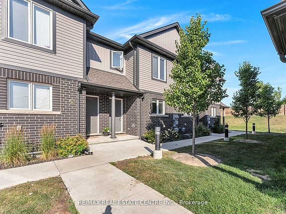 2nd image of 7768 Ascot Cir #59