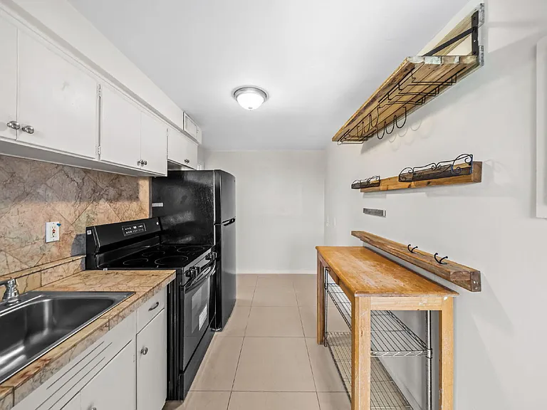 1630 S Atlantic Ave #4 — Photo 3
