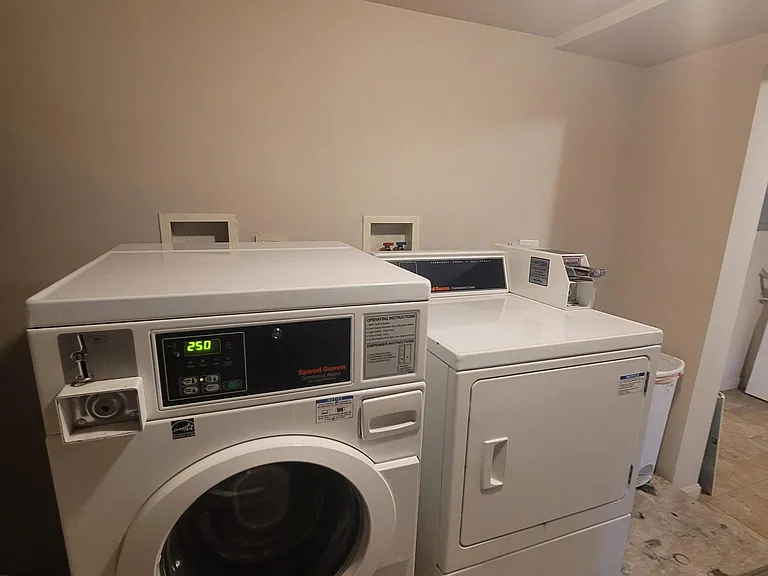 1827 S May St #2R — Photo 10
