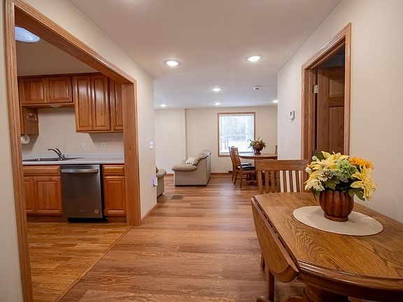 4th image of 10007 Alcott Dr